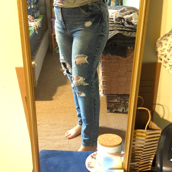 High rise jeans - Picture 2 of 5